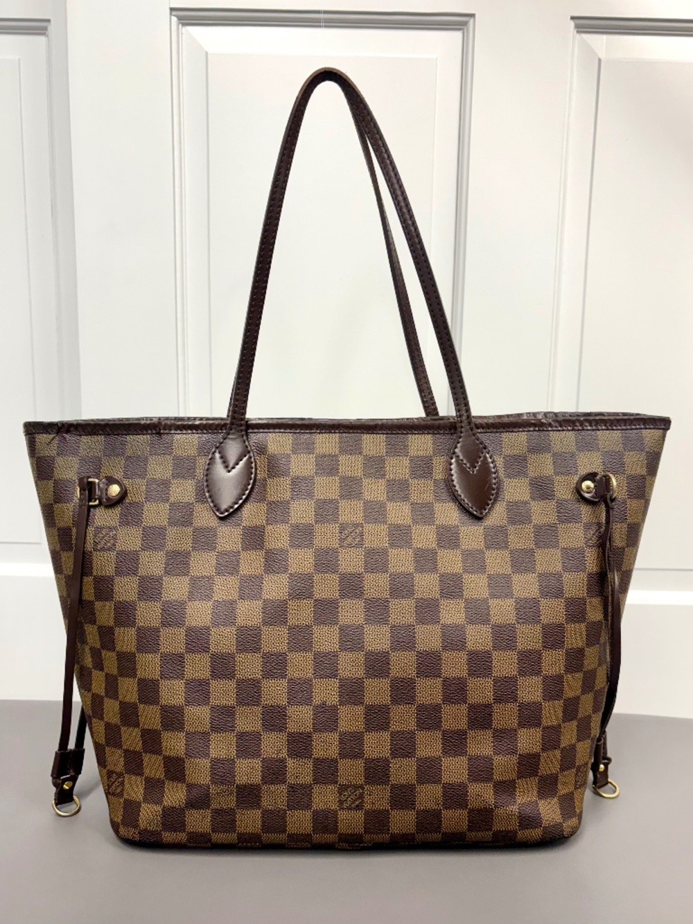 Louis Vuitton Neverfull MM Damier Ebene Red Interior